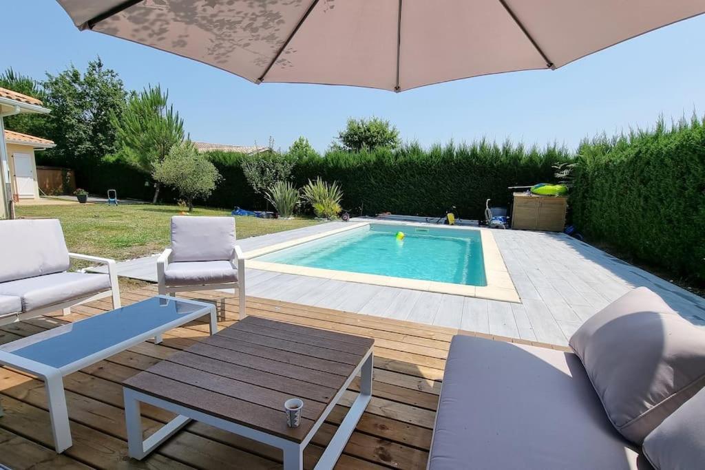 Ares, Villa Mapouchet, Piscine Exterior photo
